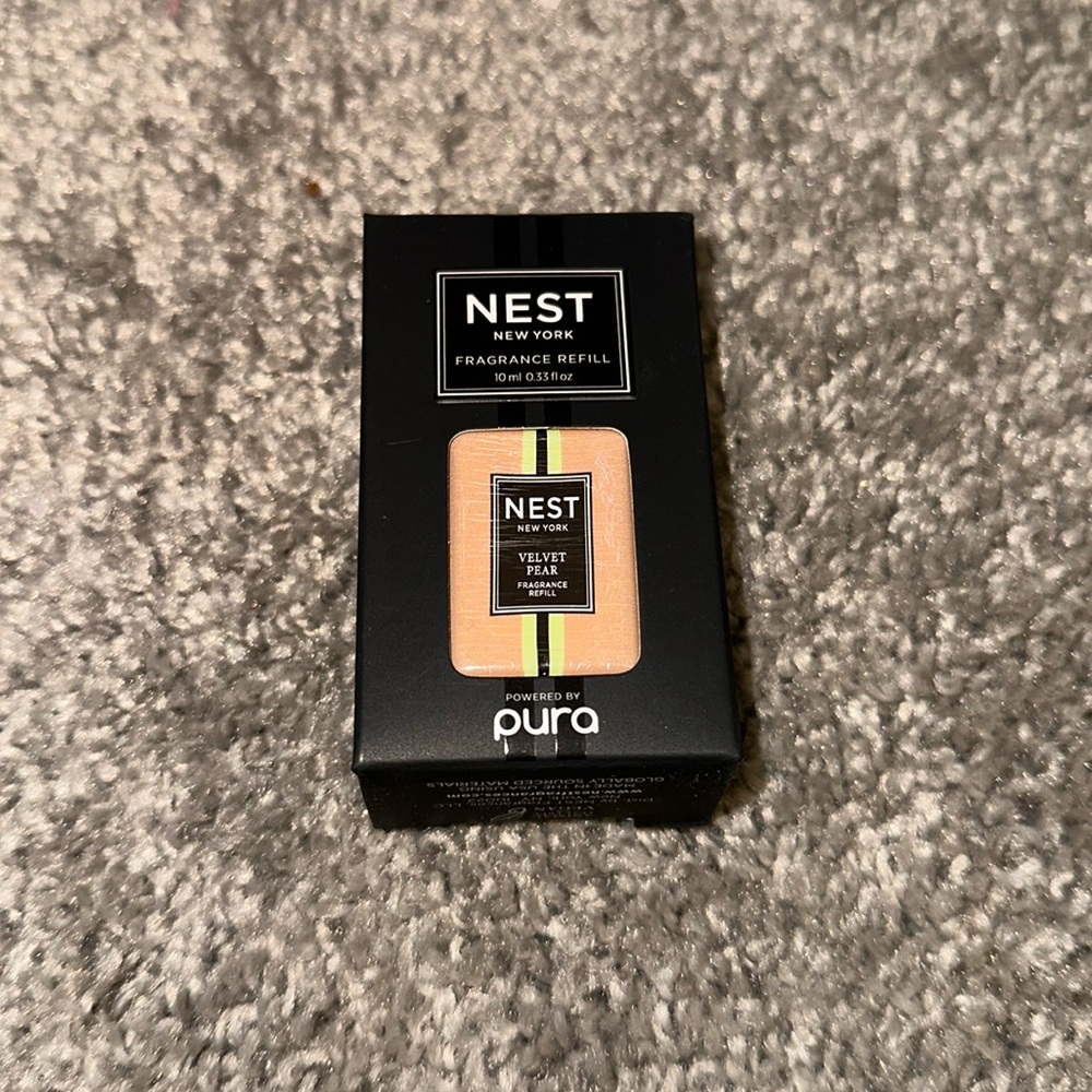 Nest Velvet Pear pura fragrance refill